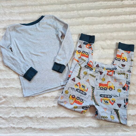 Boy’s PJ Essentials LS Pajama Set Size 6 - Picture 4 of 5